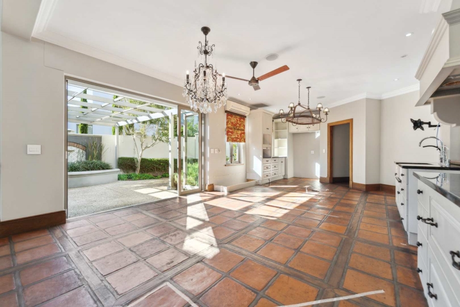 4 Bedroom Property for Sale in Val De Vie Estate Western Cape